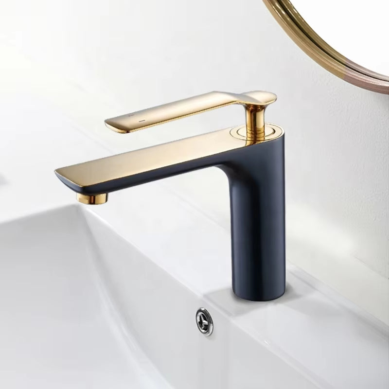 Luxury Hot And Cold Water Faucet In Bathroom-7436