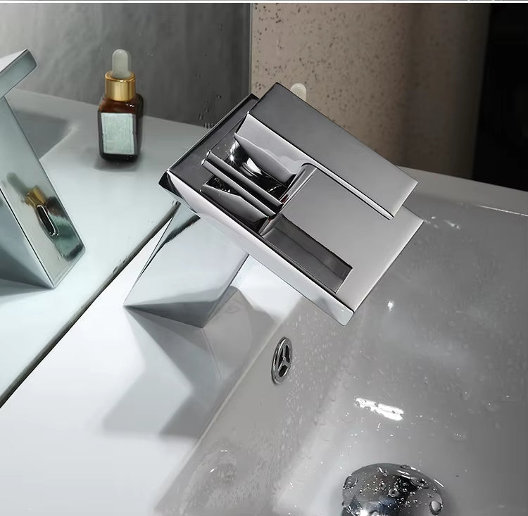 High Quality Single Handle Waterfall Basin Faucet-Z-7053