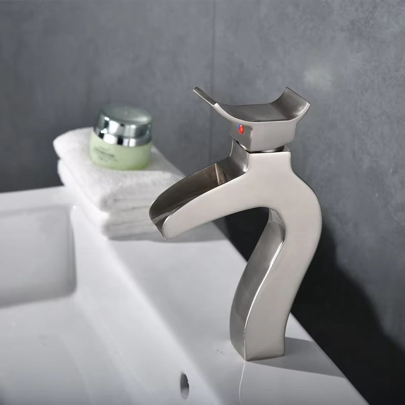 European Style Waterfall Hot And Cold Wash Basin Faucet-7247