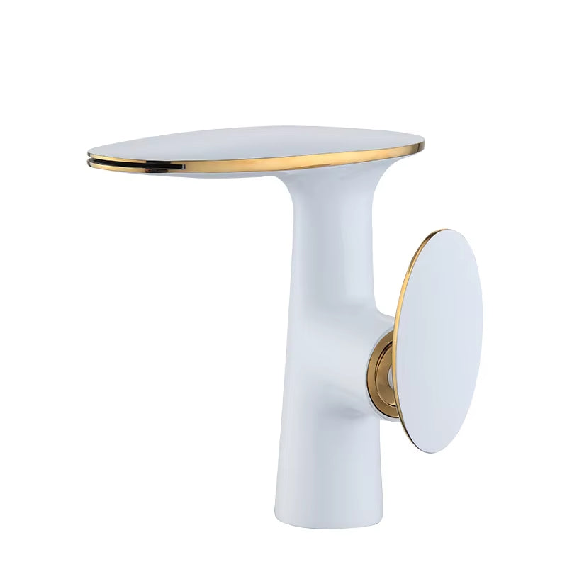 Luxury Bathroom Basin Hot And Cold Water Faucet-7153