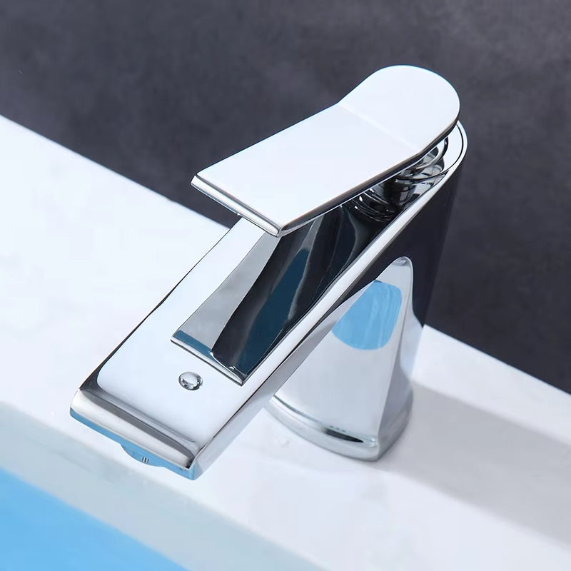 Stylish And Elegant Bathroom Basin Sink Faucet-7030