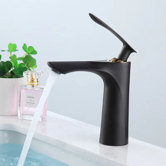 Luxury Bathroom Basin Hot And Cold Water Faucet-7043