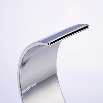 Bathroom Basin Creative Water Outlet Single Basin Faucet-7010