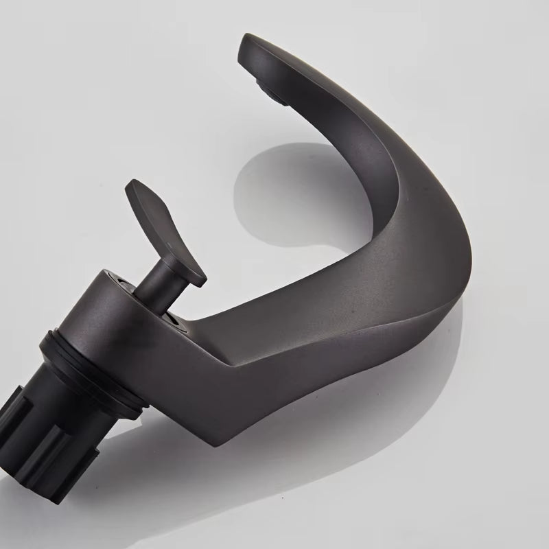 Modern Bathroom Single Handle Single Hole Mixer Tap-7213B