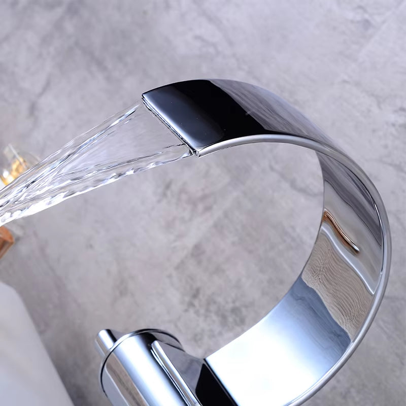 Bathroom Basin Creative Water Outlet Single Basin Faucet-7010
