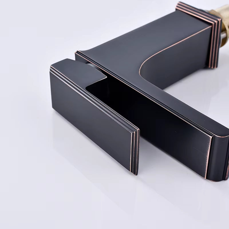 Bathroom Brass Basin Square Faucet-7073