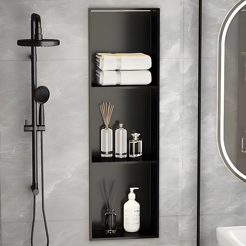 Nicho de parede para chuveiro em aço inoxidável preto personalizado, com design vertical alto e embutido para armazenamento no banheiro.